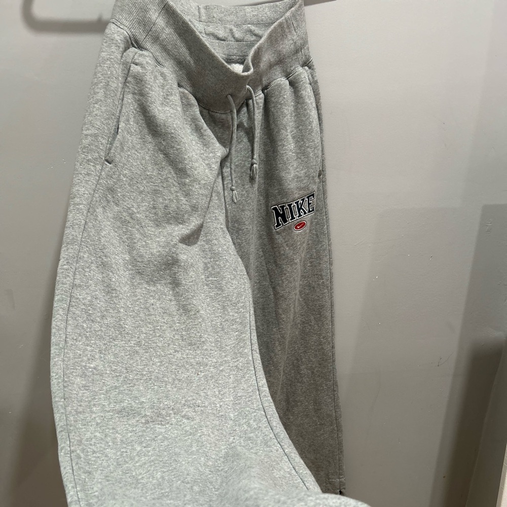 Nike wide leg sweat pants